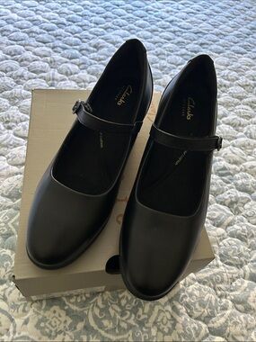 Clarks Shaya Jane shoes NWT